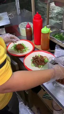 dapatkan promo kebeb baba raffi di otlet terdekat caranya  1. klik lokasi di bawah  2. lakukan pembayaran sampe dapat barcode  3. lalu tunjukan barcodenya ke karyawan otlet terdekat mu  mudah bukan yuk buruan sebelum promo berakhir  #kebabbabarafi #kebabturkibabarafi #promomakanliburan #promomakanan #fyp #fypシ #foryou 