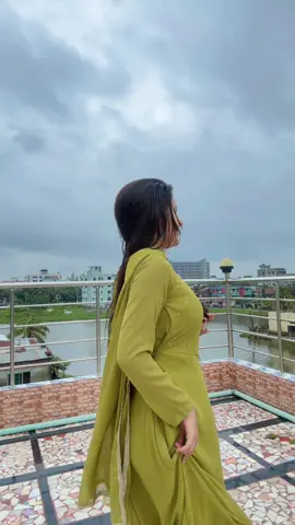 life a vlo thakte hole 1000 ta mnus er proyjon hoy na! kichu sm mentalityr mnus holei  enough..!😌❤️‍🩹#fy#fypo#foryoui#tiktokr#trendingi#viralvideoo#foryoupagea#dance