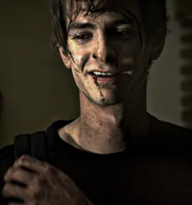 He finally brought the eggs. #spiderman #andrewgarfield 