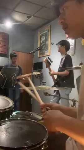 Threesixty Skatepunk - sampai nanti (cover) #fy #fyp #music #cover #indonesia #threesixty #covermusic 