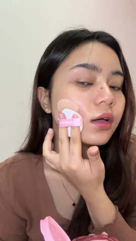 Sweat? Rain? Tears? Still flawless. 💦  @Glad2Glow.my  #cushiong2g #glad2glow #cushionfoundation 