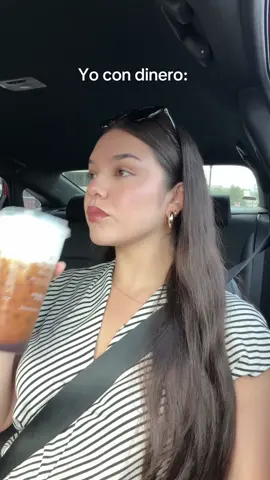Siempre la misma 🧘🏻‍♀️ #yosindinero #yocondinero #alexandria #virginia #startbucks #corporatelife #corporategirl #corporatelife #corporate #biggirljob #officejob #officegirly 