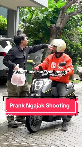 nama nya shooting, banyak kendala yg terjadi, daripada pusing mending join Live #ShopeeFoodDealsRp1 gue besok mulai jam 11:00 WIB di halaman utama ShopeeFood Deals! #MendingShopeeFood