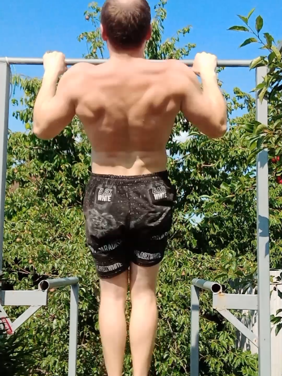 #подтягивания #турник #челлендж #калистеника #воркаут #pullups #pullupschallenge #pullup #calisthenics #workout 