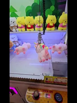 SM Bacoor Tom's World Claw Machines 👌#creatorsearchinsights #clawmachine #clawmachinevlog 
