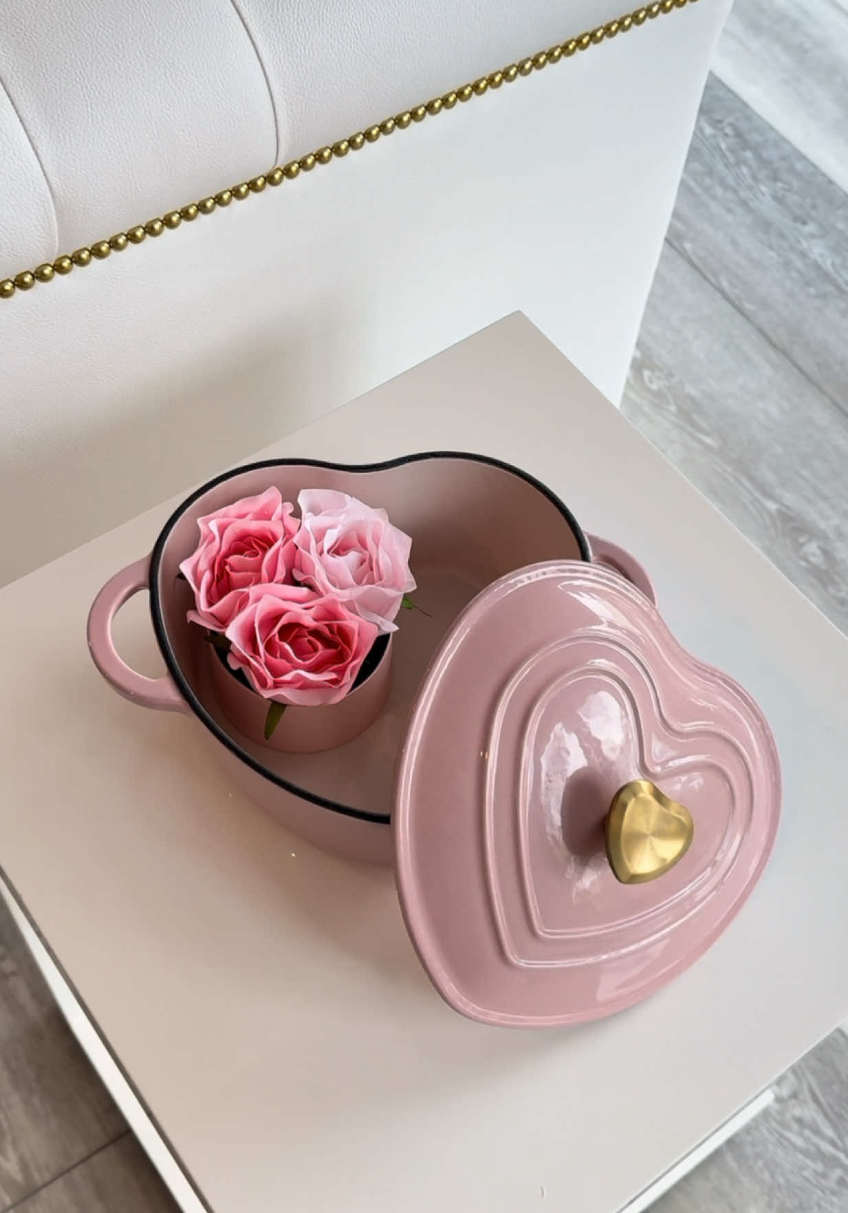 Casually falling in love with my cookware✨💗 #parishilton #parisproducts #pinkproducts #pinkkitchen #aesthetic #cookware #pinkcookware #kitchen #pink #dutchoven 