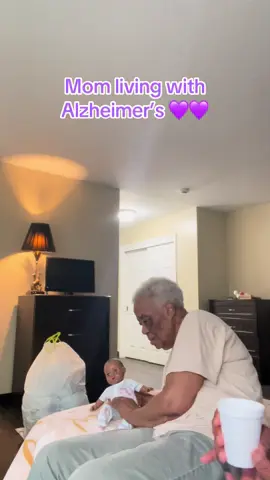 #alzheimerssucks💜 #alzheimersawareness #alzheimersdisease #livingwithalzheimers #alzheimers 