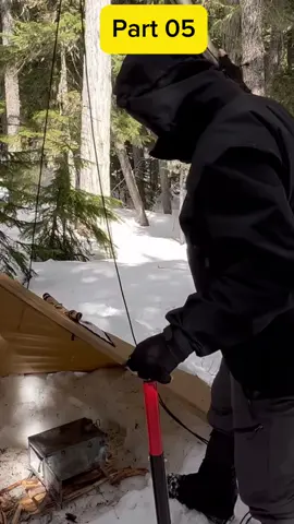 DESAFIO EXTREMO 🛖❄🏔O video mostra sobre montar um acampamento e a sobreviver durante esse período! Será que esse homem vai conseguir? #acampamento #bushcrafting  #bushcraft #aventuraaoarlivre #natureza #campinglife #viagemdeacampamento #explorando #campingvibes #vidaaoarlivre #caminhada #acampamentocomamigos #dicasdeacampamento #acampando #atividadesaoarlivre #acampamento #aventurasaoarlivre #campinglife #natureza  #acampamentocomamigos #dicasdeacampamento #vidananatureza #campingvibes #fogueira #trilhas #acampamentofamiliar #momentonanatureza #campingadventures #sobrevivencia 