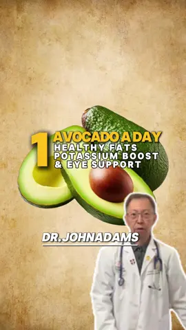 What might happen if you eat one avocado a day for two weeks? You’ll get natural healthy fats that help your skin stay soft and hydrated. The fiber supports gentle digestion and a happy gut. It’s higher in potassium than bananas—great for daily energy and balance. Packed with lutein, which helps keep your eyes feeling more comfortable. Just one a day—simple, tasty, and part of a feel-good routine. Follow me for more simple and effective wellness tips! #TCMWorkout #USAWellness #UKFitnessTips #CanadaHealth #QiGongChallenge #TCMUSA #HealthFromTheEast #WellnessOver30 #USA#CANANDA#uk#hand#beauty #massagetherapy 