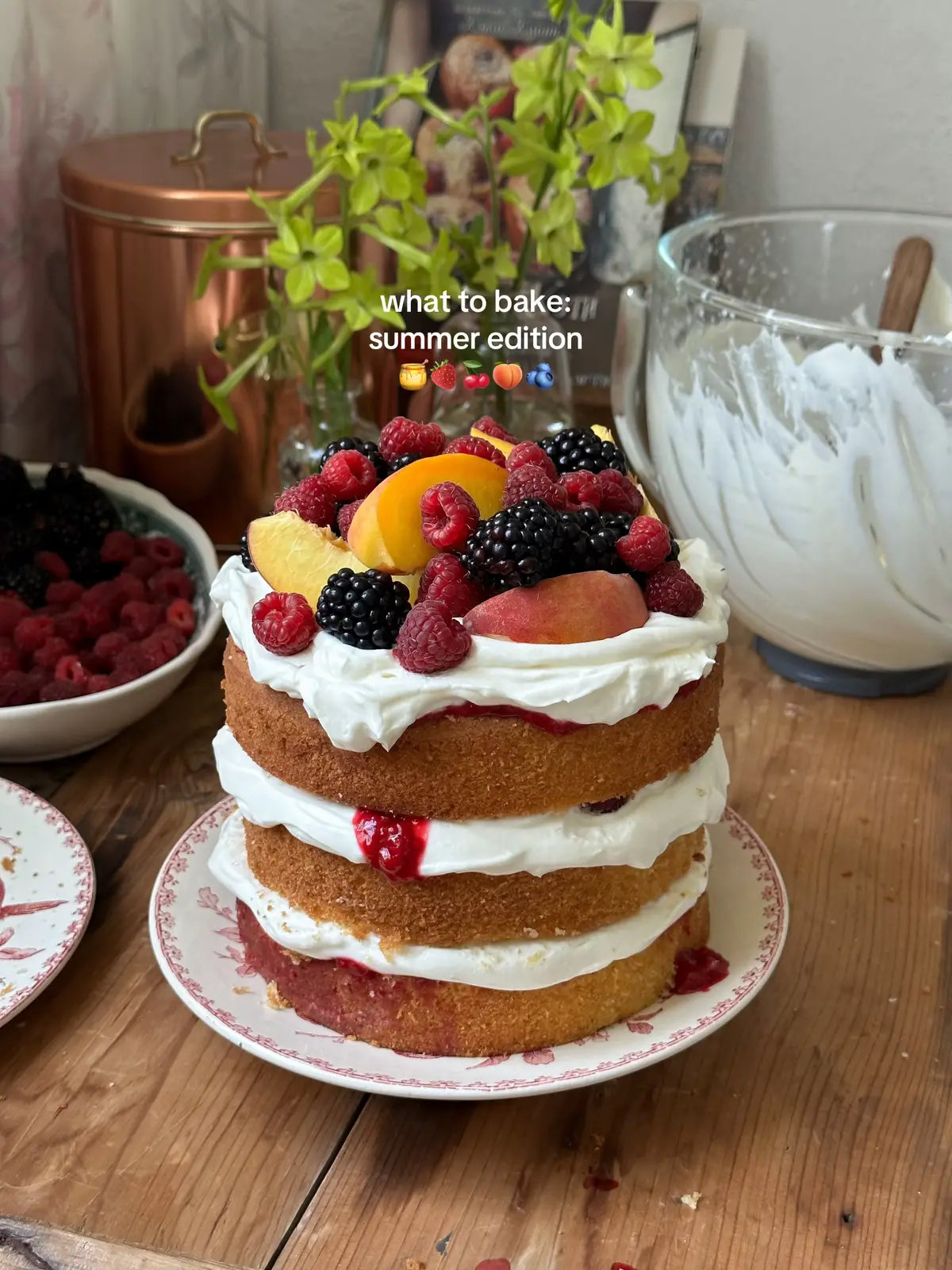 #comfortcreator #baking #hosting #tart #lemonmeringuepie #summerbaking #cake #strawberrytart #recipesoftiktok #recipeideas 