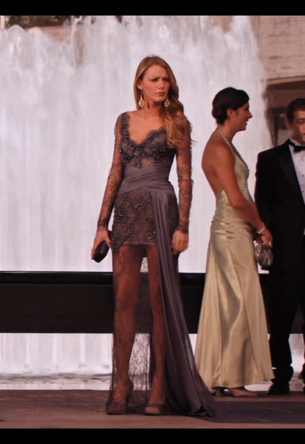 This dress of Serena’s is so beautiful ||#serenavanderwoodsen #serenavanderwoodsenedit #gossipgirlhere #gossipgirl #xoxogossipgirl #blakelively #edit  @scorpioofilms  @megaawrld_ 