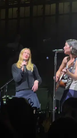 back when she was still unreleased 🥹 @gracie abrams @GracieAbramsHQ #thatssotrue #gracieabrams #tsou #tsoutour #audreyhobert #thesecretofus #concert #fyp 