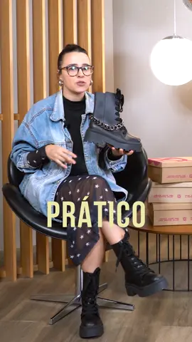 Foi aqui que pediram uma bota versátil e super moderna? A bota Dallas te mostra que estilo e conforto andam lado a lado. Confira o Fashion Insight e se inspire ✨ #petitejolieiras #foryoubrasil #petitejolie #fypp #tendencia #bota #coturno
