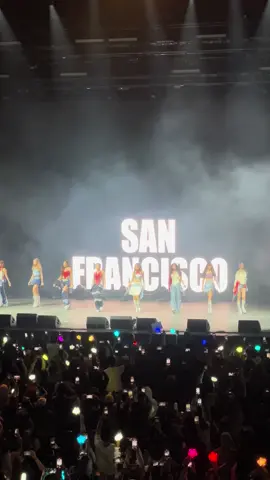 BINIVERSE WORLD TOUR SAN FRANCISCO intro 🩵🌸 @BINI PH @TEAM BLOOM USA  #bini #biniph #blooms #biniverse #biniverseworldtour #biniconcert #walohanggangdulo 
