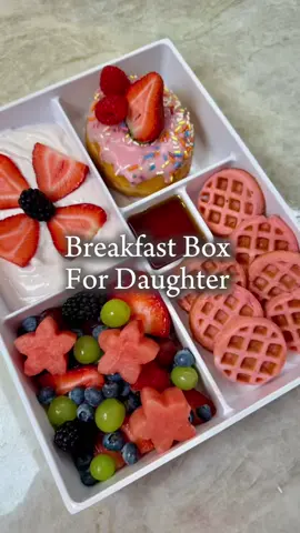 Your internet niece graduated from kindergarten and I’m not okay 😭 My precious girl is growing up too fast  #bentobox #breakfast #breakfastideas #momlife #momtok #kindergartengraduation #bento #lunchideas 