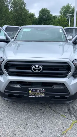 2025 Toyota Tacoma SR5