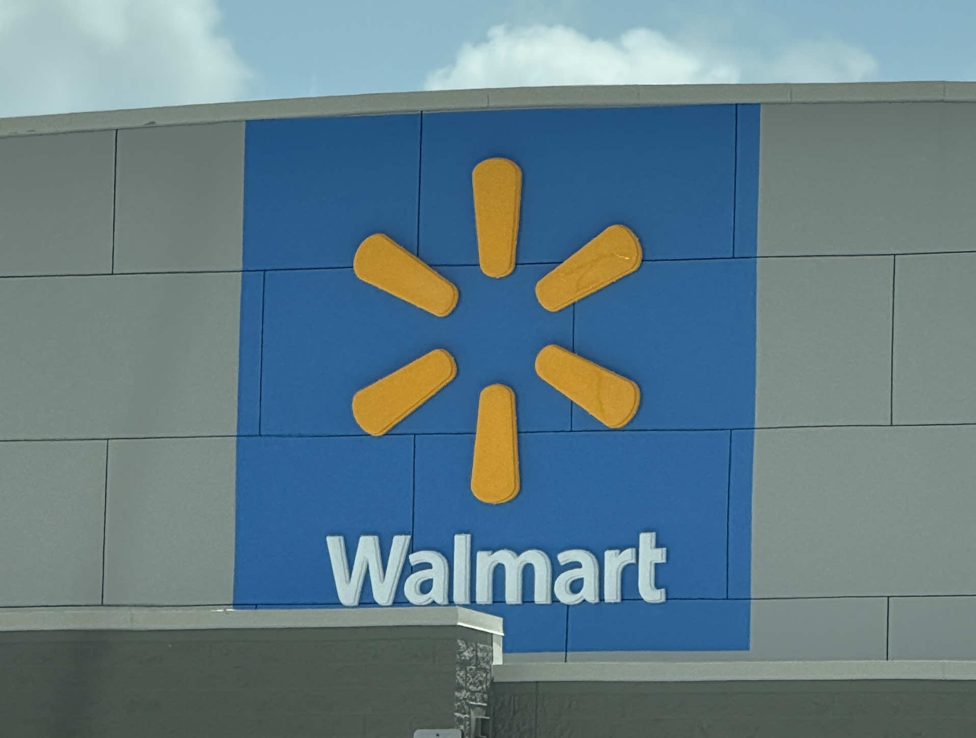 Let’s check out what’s new at Walmart! #walmart #homedecor #homestead #fyp #newhome #homeentertaining 