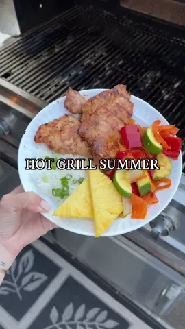In honor of @Tastemade Grill Week, we are getting outside, enjoying the sunshine, and grilling up some dinner. Be sure to tune into Grill Week all week long from June 30th to July 4th, streaming on Tastemade - available anywhere you stream TV for free. Highlights will include tons of fun recipes, nonstop live fire cooking, and new series premieres including host Andrew Zimmern's Wild Game Kitchen. Kick off your summer with some inspiration to get you out of the house and on the grill! #sponsored #grillweek #grilling #easymeals #grilledchicken #cooking #dinnerinspo