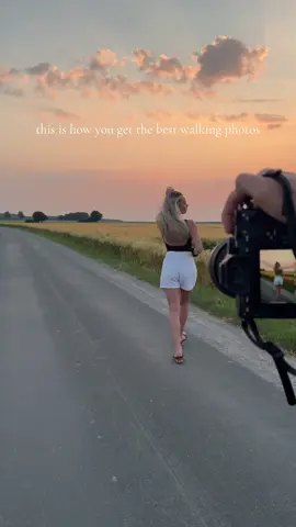 saw it on tiktok and had to try it out 🤪 #photos #photoshoot #fyp #foryou #sunsets #trends 