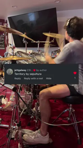 Man this one was a serious workout! My shoulders are absolutely killing me, but it’s totally worth it 🤘 this song was an absolute blast to practice. Thank you for the request!  Sepultura has had some phenomenal drummers during there time. Igor Cavalera, Eloy Casagrande, and now Greyson Nekrutman. What a stack 🤘 Sepultura - Territory #sepultura #shayonthestix #fyp #foryoupage 