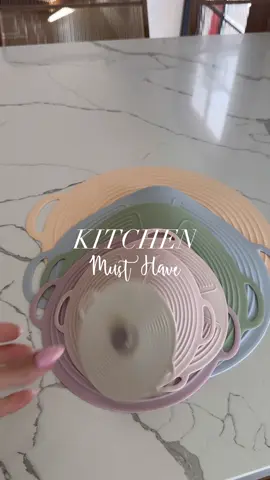 Ditch the plastic wrap for good! 💚 C0MMENT “LIDS” for these reusable silicone lids! They are a game changer — microwave safe, heat resistant, and fit everything from cups to pans 🍲🛡️ Easy to use, easy to clean, and good for the planet  . . . . . .  #KitchenHacks #kitchenhack #siliconelids #ecofriendlyliving #microwave #homeessentials #EcoFriendly #homefinds #kitchenfinds #viral #viralvideo #fyp #homestyling #CleanTok #cleaningtiktok #cleaninghacks 