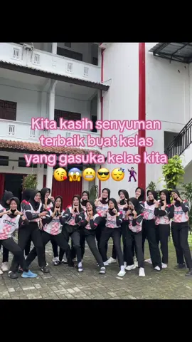 Muah muah                                                                                                                                         #4u #fy #smkbisasmkhebat #fypage #foryoupage 