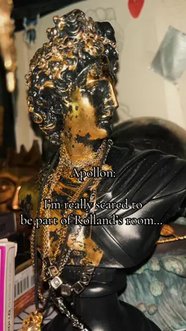 Can you tell I’m bored #hellenic #hellenism #hellenicpagan #hellenicpolytheist #helpol #apollo #apollodevotee #hellenist #greekgod 