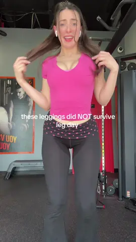 UMMM… don’t wear cotton leggings 😂 #gymgirl #sweating #cottonleggings #workout #fitgirl #gyminspiration #viral #trending #popular 