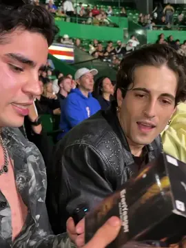 @Damiano David receives a gift from @Aaron Mercury in Mexico!! #damianodavid #aaronmercury #mwxico #influencer #gift #singer #songwriter #funnylittlefears #🇲🇽 