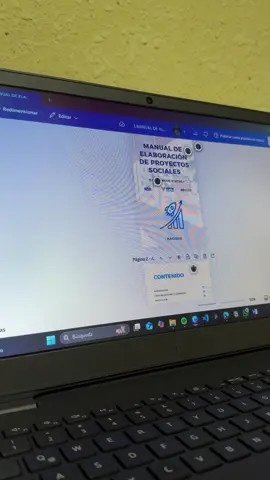Día 3 de 30 📄✨ Hoy terminé el manual (¡por fin!) y descubrí cómo firmar un PDF sin tener firma electrónica. Les dejo el video explicando cómo lo hice, está en mi perfil jeje 😎🖊️ #dia3 #canva #ebook #aprendizaje #reto #everunpocodetodo #ideas #firma #ilovepdf #diseño #technology 