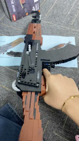 The best choice for gifts🎁 Of course,you can also build your own AK47!😎 #pewpewpew #buildingblocks #peng #toys #ak #Tokmoc #rubberband #cooltoys #giftideas #fyp #falldealsforyou #foryou #foryoupage #moctoys #tokmoc #tokmoctoy  #ShopVideoCarnival  #TikTokShopSummerTurnUp #EuhomyiceMaker #Euhomy #SuperBrandDay #EuhomySuperBrandDay#shopvideocarnival @TokmocOfficial
