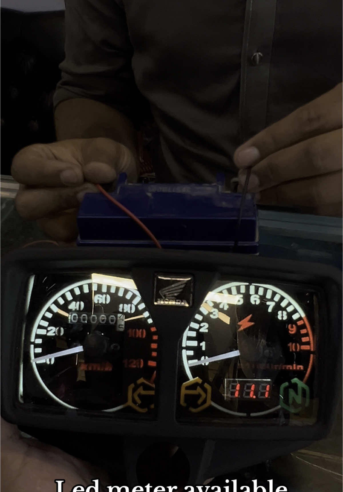 Led meter available with white needle #CapCut #zamanautos57 #unfreezemyacount #creatorsearchinsights #foryoupage #azadkashmir #unfrezzmyaccount #foryoupage #unfrezzmyaccount #modification #monogram #foryoupage❤️❤️ #bike #pakistan #zamanautos57 