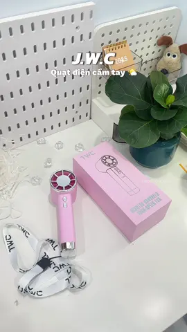 Quạt cầm tay 🌤️🍀🍀🍀#xuhuongtiktok #quatcamtay #quatcamtaymini #quatdien #quạt #quatmini 