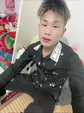 Người con trai cô đơn lắm đấy 