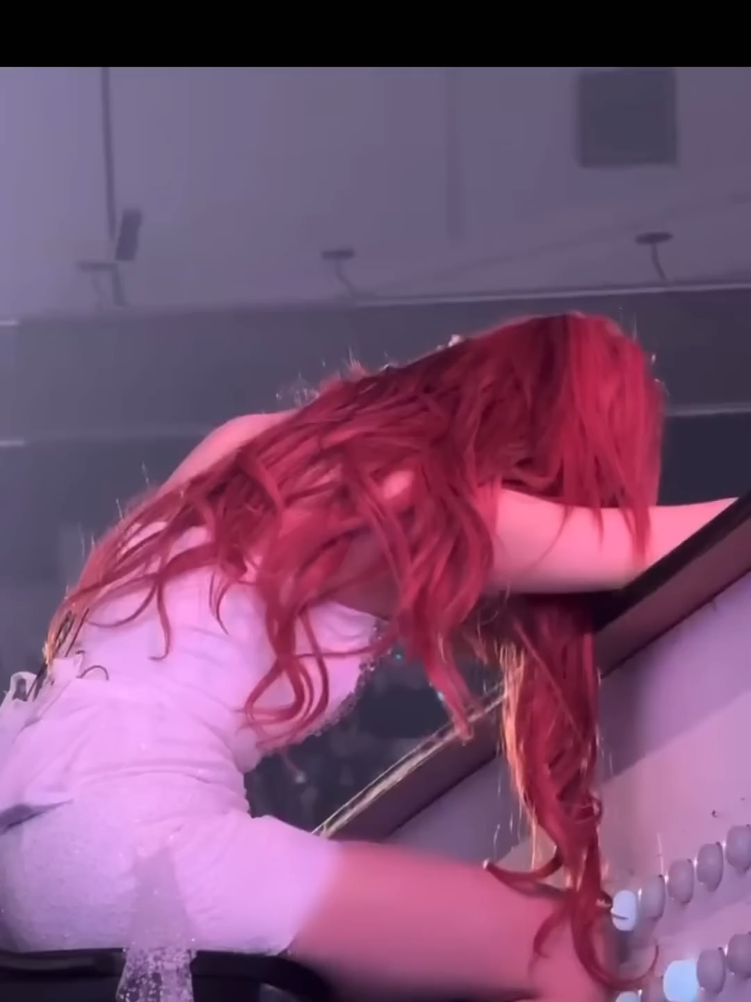 #そ見したファンを見つめるジゼルが魅力的すぎると話題　#kpop #aespa