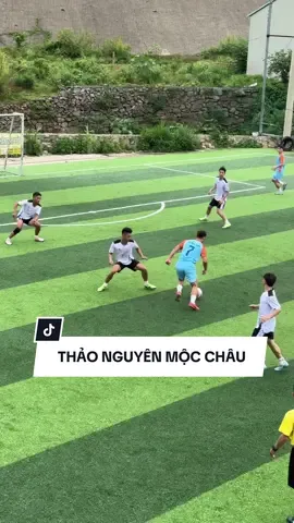 Chơi bóng trên thảo nguyên Mộc Châu 🤙🏻 #cancris #crsport #mocchau 