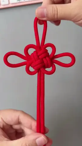 十几秒学会编一个精美的中国结，非常简单又好看，一起来试试吧 #手工  #手工diy   #创意手工  #創意    #内容启发搜索   #亲子手工   #上热搜  #上热门  #熱門  #推薦  #上熱門  #fyp  #fypシ #foryou  #foryoupage  #fyppppppppppppppppppppppp 