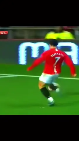 CR7 2009 Best Skills 🌟 ☠️#ronaldo #cr7goat🐐 #skills #footballtiktok #fyp #viralvideos 
