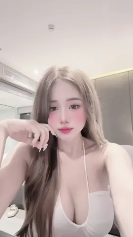 Ngoại trừ anh