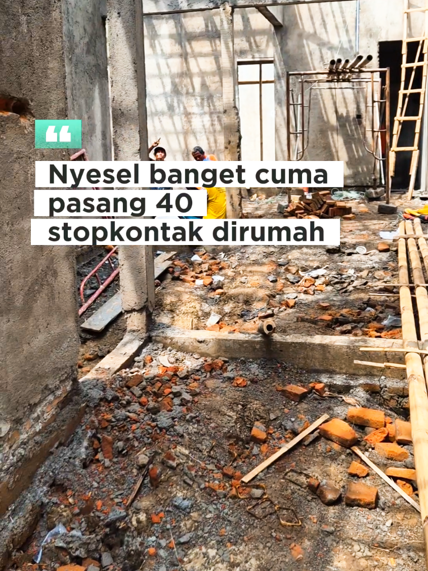Berapa titik stopkontak dirumah kalian? aku udah pasang hampir 40 aja kayaknya kurang 😭 tapi memang tergantung kebutuhan sih, tapi mending kelebihan daripada kekurangan, kalau kurang boboknya lagi alamaak 🤐 #bangunrumah #stopkontak #tukang #listrik 