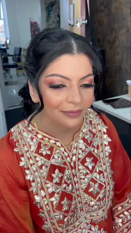 Hey ladies! 💄💇‍♀️ We’re offering party makeup for just £45 and party hair styling for only £35 this wedding season! ✨ In-salon bookings available every day – perfect for last-minute events. Whether it’s a big wedding or a spontaneous night out, our expert hair and makeup team has got you covered. Contact us now to book: 07961 521763 Don’t wait – appointments fill up fast! #CapCut 