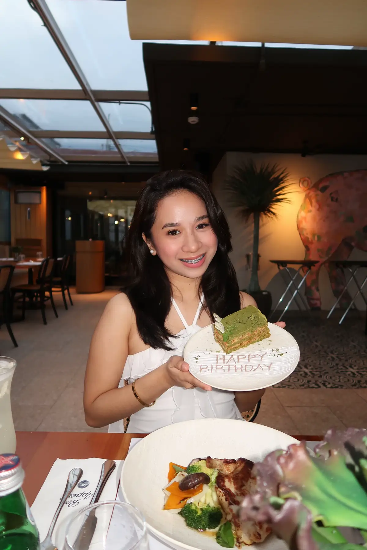 Spent my birthday at Bon Appetit—there’s really something I love about the rain always finding me… quiet skies, soft moments, and a celebration that felt beautifully serene. 🤍 #fyp #birthday #birthdaydinner #bonappetit #canong7xmarkii #digicam #tagaytay 