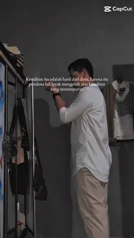 Diem bro.. kamu laki-laki..!! cermati,koreksi,revisi lalu eksekusi..