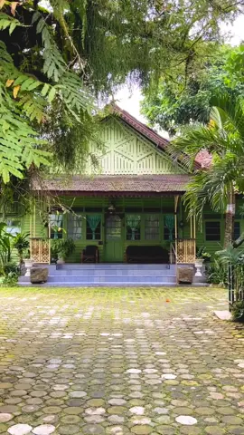 Bumi Ageung Cikidang/1886 Bumi Ageung artinya 