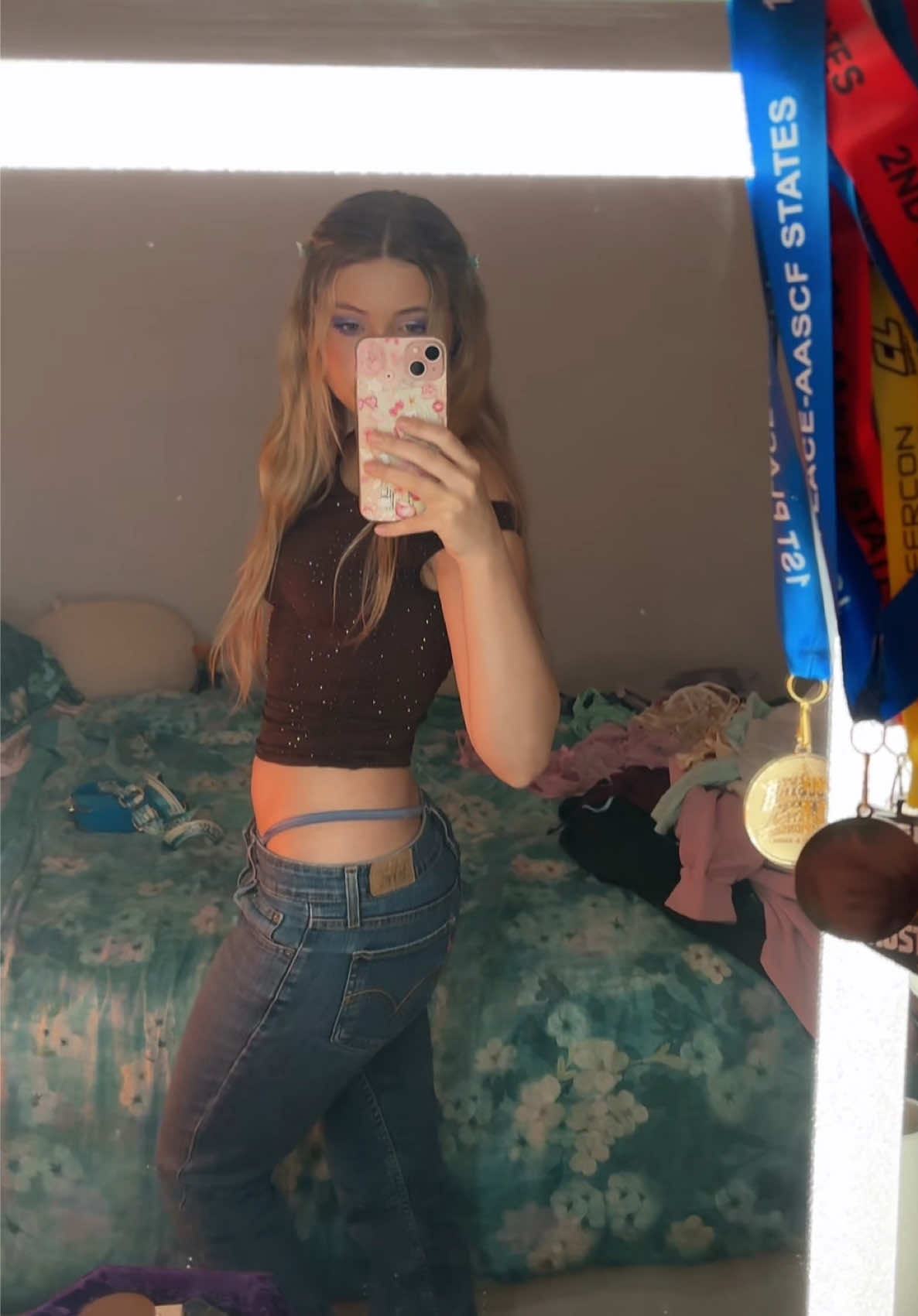 💎 #richgirl #2000s #2010s #whitefox #lowrise #lowrisejeans #glitter #gstring #blonde #fairy 