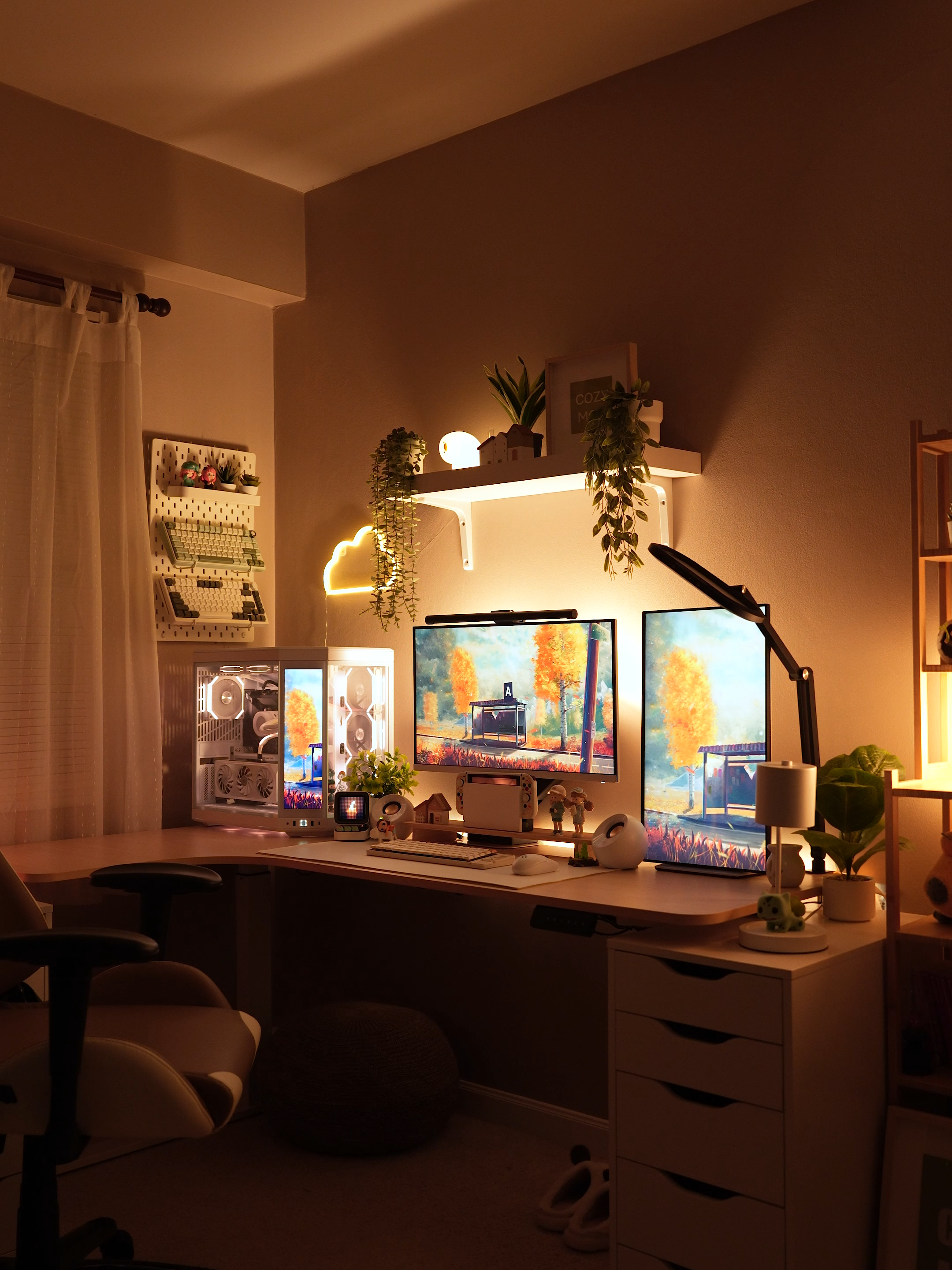 This little light changed my whole desk vibe 🌙 EaseGlow H01 by LitONES — soft, warm, adjustable. Just right. 💡✨ #LitONES #GlowWithLitONES #cozy #cozygamingsetup #cozyhome