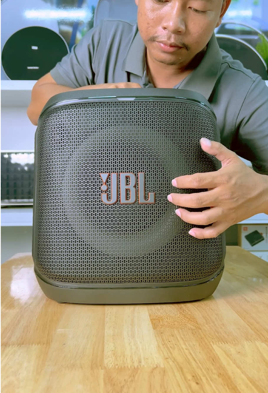 Unboxing JBL Partybox Encore Essential 2 New Model #audios #jbl #jblprofessional #fyp #unitedstates #tiktokusa #unitedkingdom #canada_life🇨🇦 #usarmy 