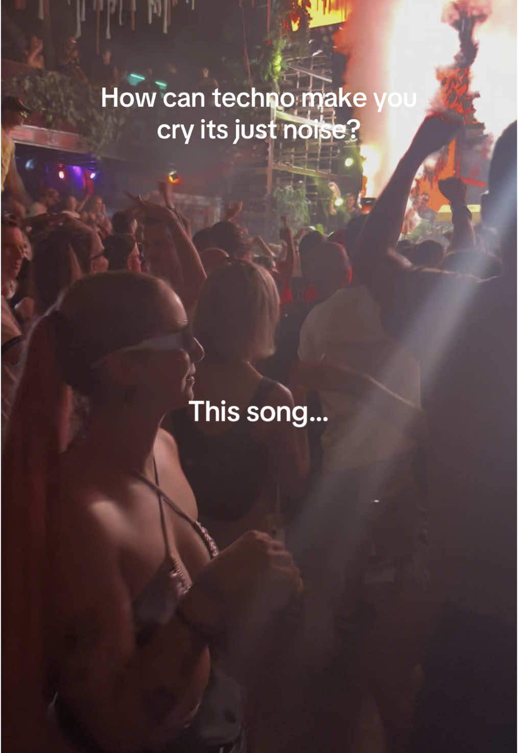 It just feels like home🖤 #techno #rave #destruction #lasershow #fyp #feeling #emotions #technomusic #technobladeneverdies #rawemotions #hardtechno #ravetok @Hardbeats.events 