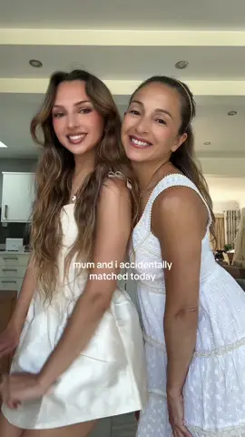 our little white dressesssss 💌 also I wanna steal her shoes @Luciana Garçon Cordery #mum #outfits #family 