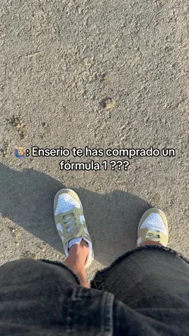 Fórmula 1 de calle 🏎️😍#arielatom #formula1 